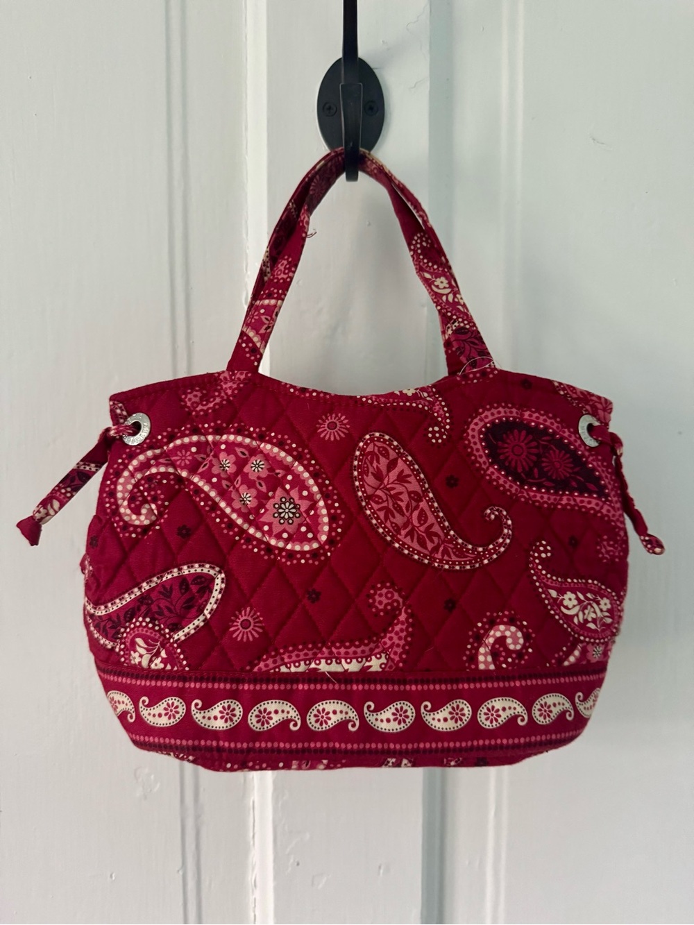 Vera Bradley Small Shoulder Bag in Retired Mesa Red